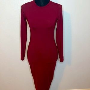 SM MIDI ZARA BURGUNDY DRESS !!!